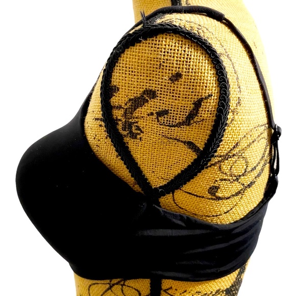 Victoria’s Secret Body By Victoria Ipex Black Wireless Bra, Size 38D - Picture 2 of 11